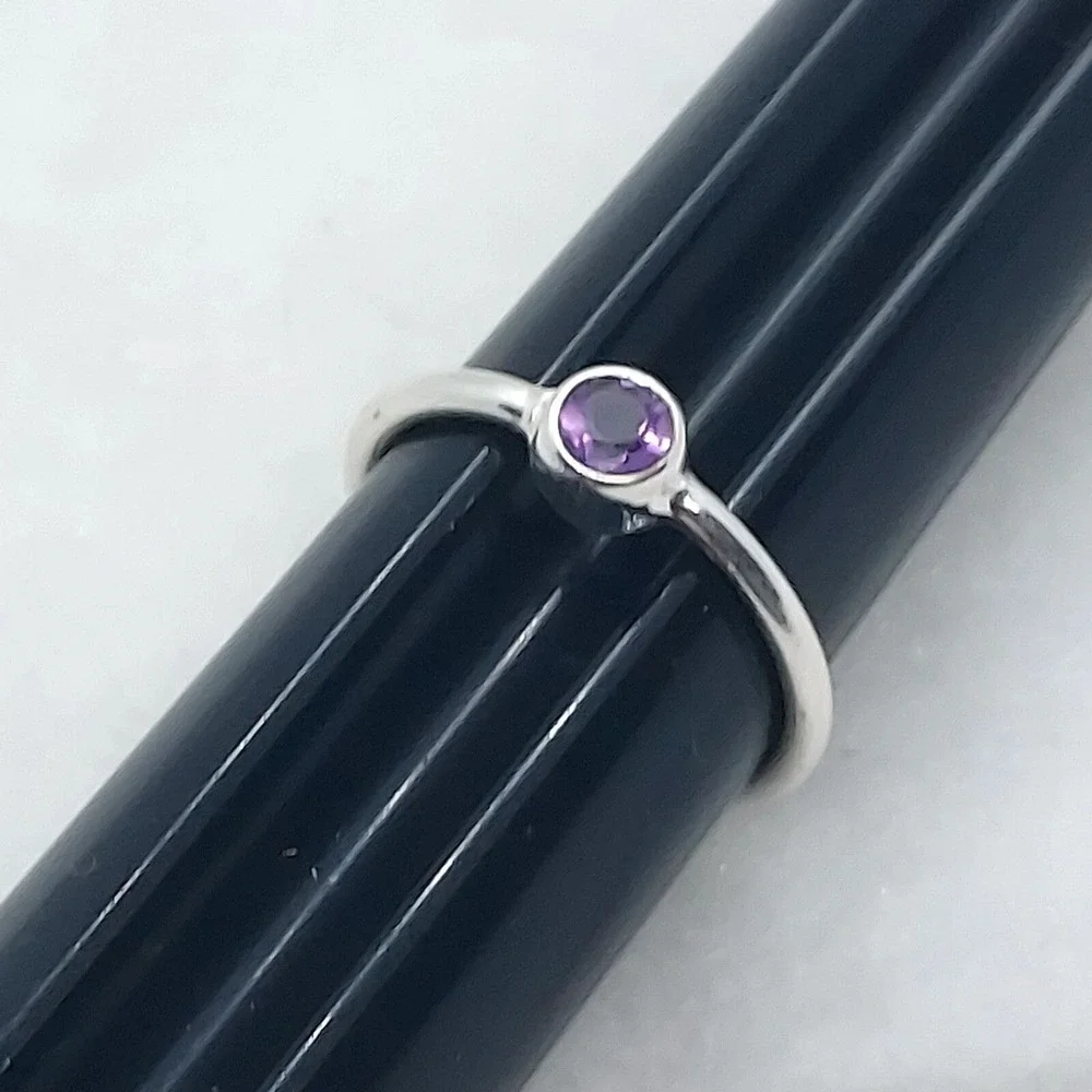 Ring Sterling Silver‎  amethyst minimalist size 5.75